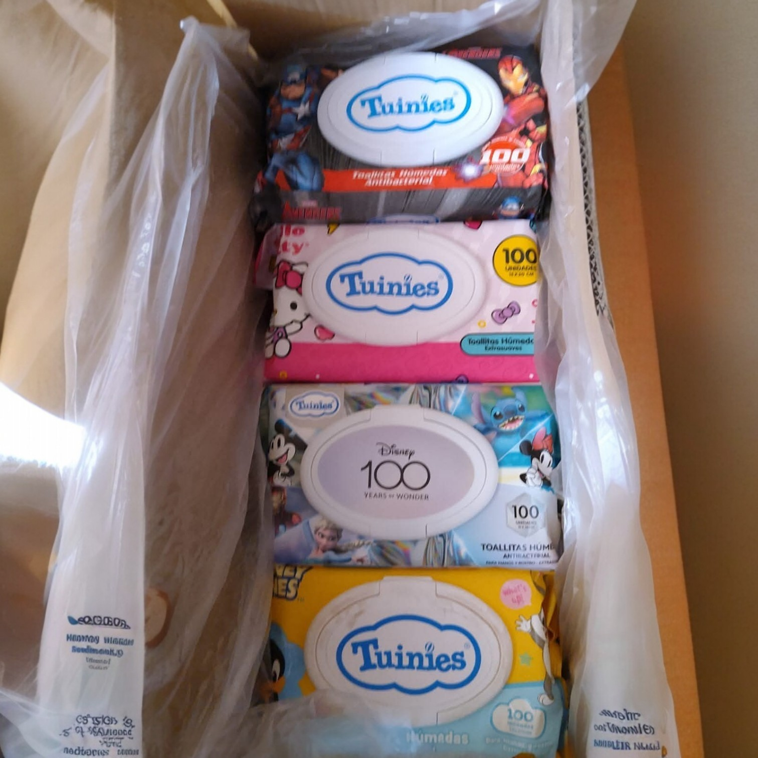 TOALLITAS HUMEDAS , MARCA TUNIES, 12 PAQUETES POR CAJA, 100 UNIDADES POR PAQUETE, PRECIO DE LA CAJA - Imagen 3