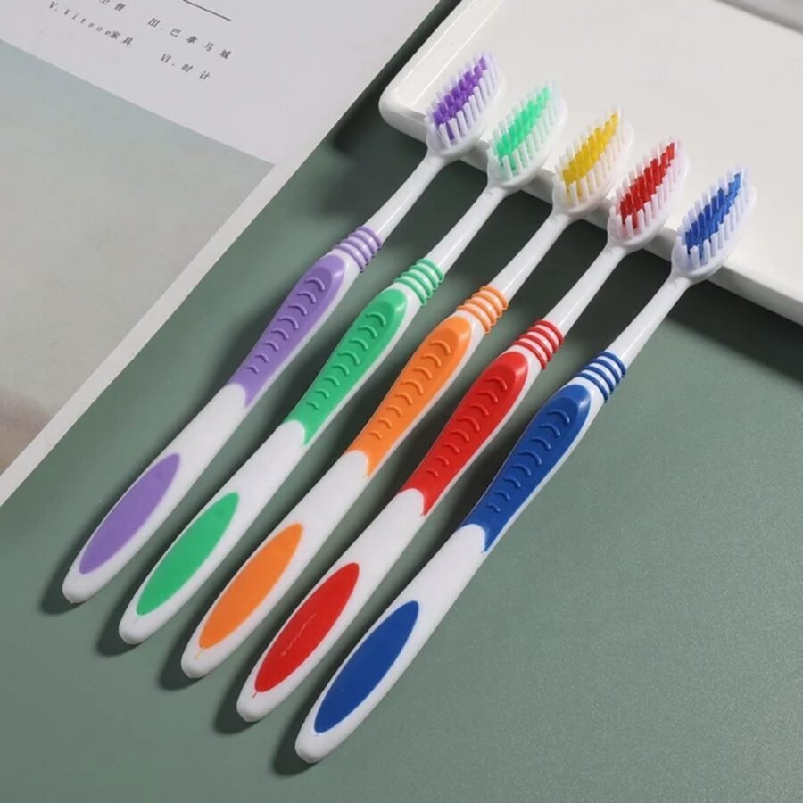 CEPILLO DE DIENTES PLANCHA DE 12 UNIDADES, MARCA GENERICO, CON 3 BENEFICIOS DISTINTOS. PRECIO DE PLANCHA DE 12 CEPILLOS