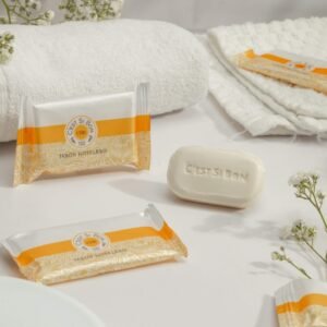 JABON HOTELERO CEST SI BON , 15GRAMOS, FRAGANCIA EXTREMA Y DE EXELENTE PRESENTACION , USO PARA HOTELES Y HABITACIONES, PRECIO POR CAJON DE 125 UNIDADES (mínimo 1 cajón)